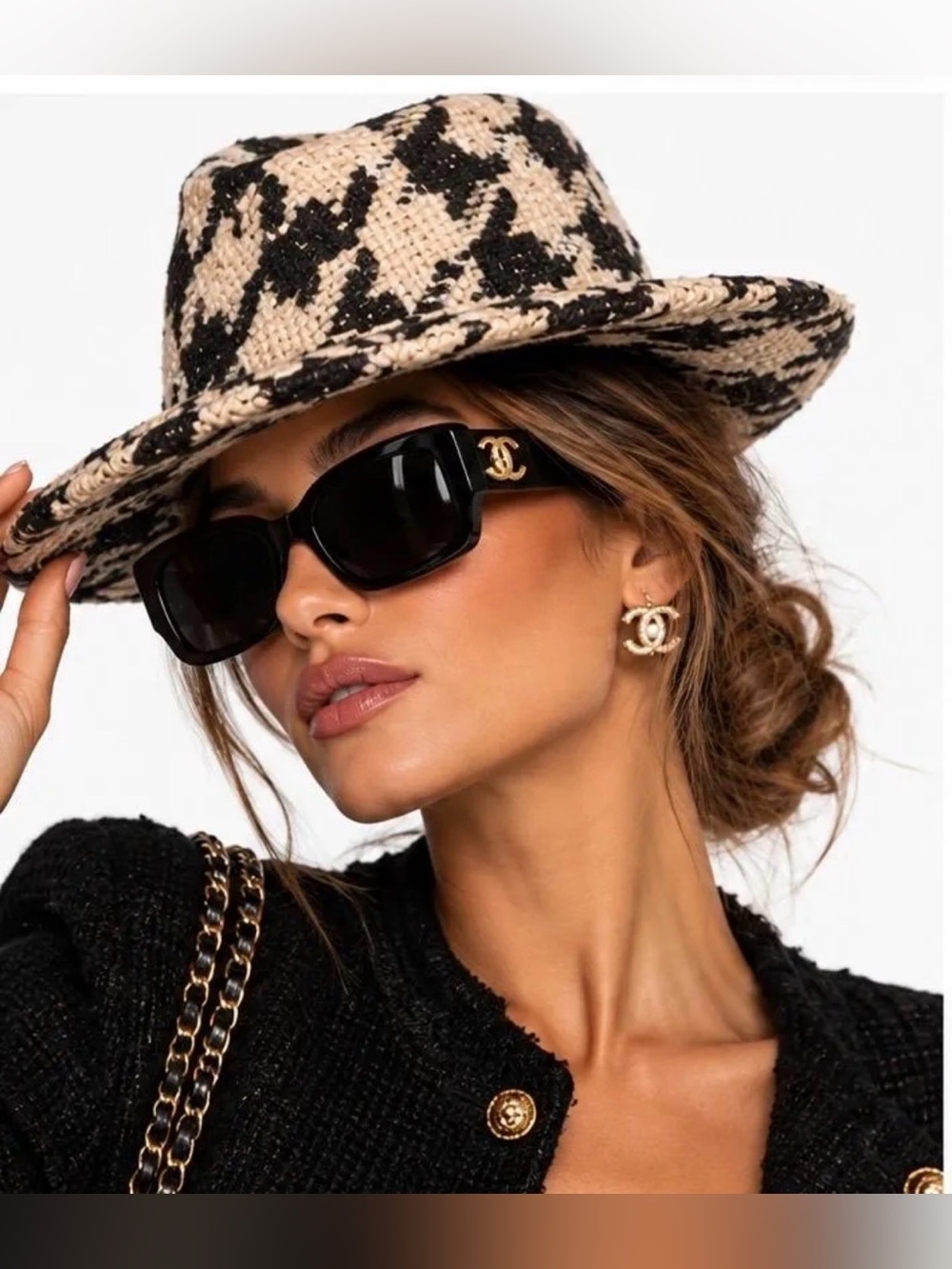 CHANEL Houndstooth Tweed Hat